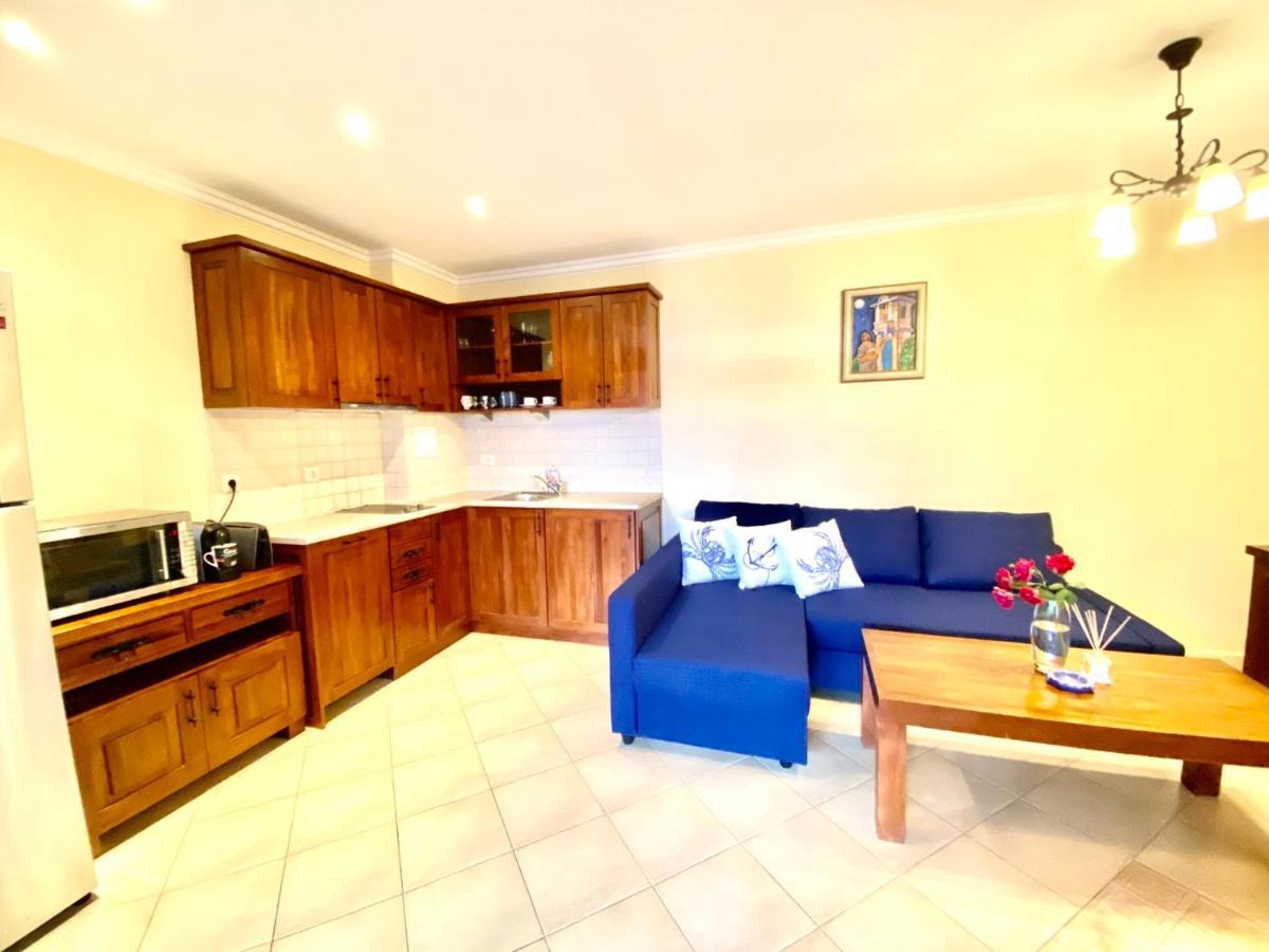 Santa Marina 2-Bedroom Apt. W/ Sea View + Terrace Sozopol Exterior photo